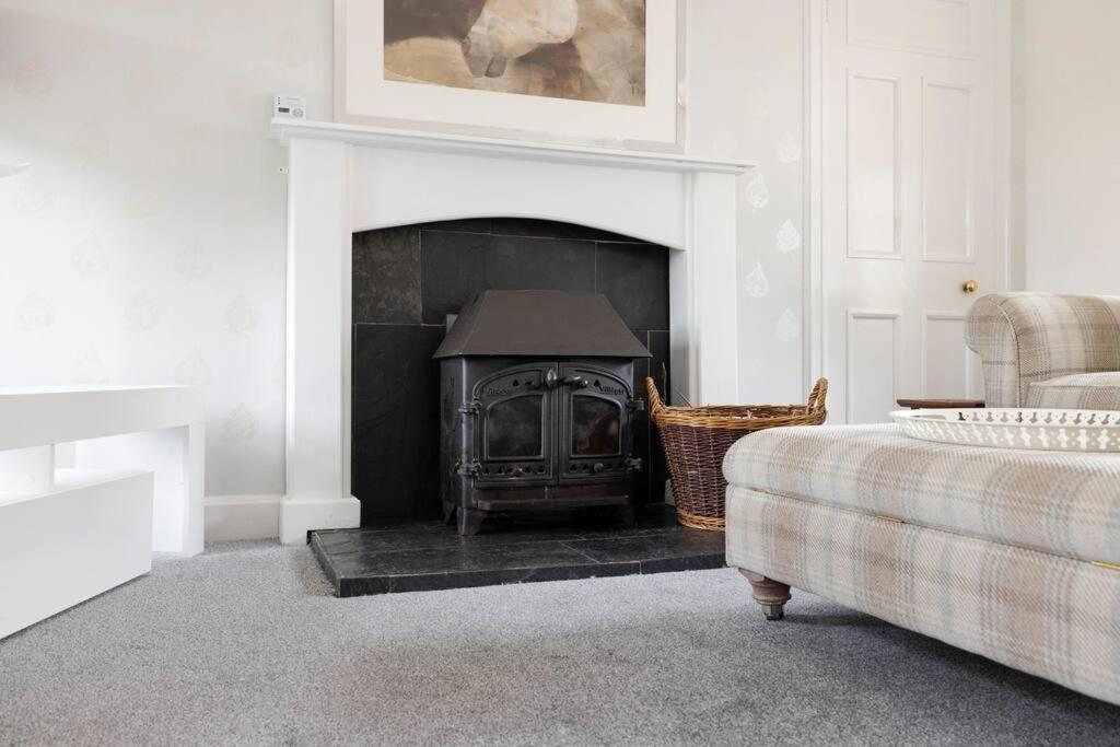 Two Bedroom Country Cottage With Parking Musselburgh Bagian luar foto