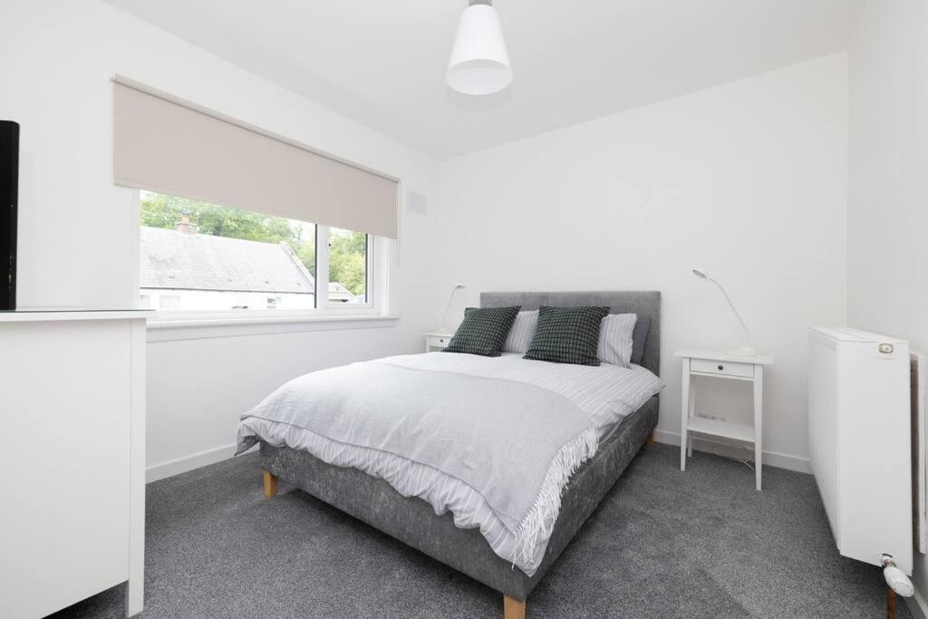 Two Bedroom Country Cottage With Parking Musselburgh Bagian luar foto